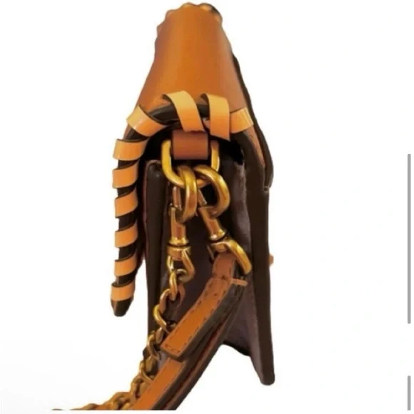 🆕- Tory Burch Britten Leather Crossbody/ Chain Wallet/Wristlet with Whipstitch. - Picture 13 of 14